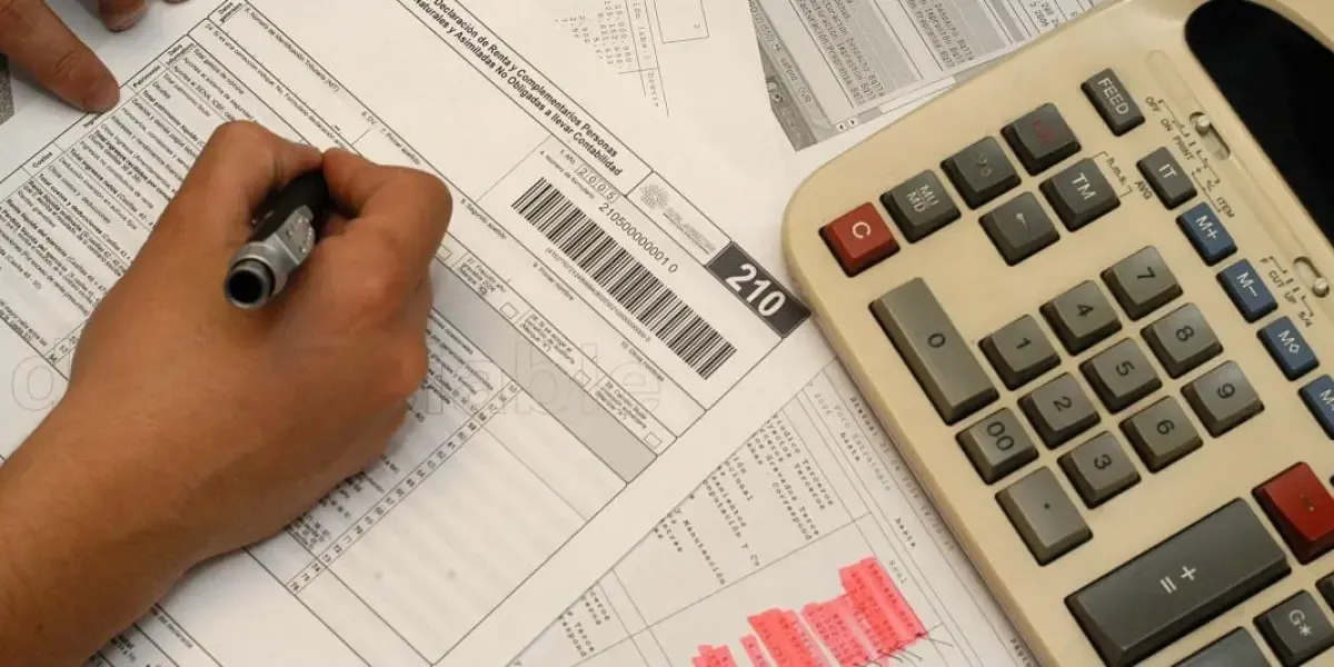 Lee más sobre el artículo El Monedero: ¿en qué se va realmente la plata de los impuestos que pagan los colombianos?