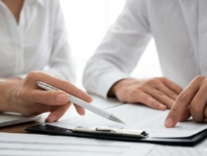 Lee más sobre el artículo El Revisor Fiscal no está obligado a disponibilidad permanente ante el consejo de administración — Concepto CTCP 101 de 2026