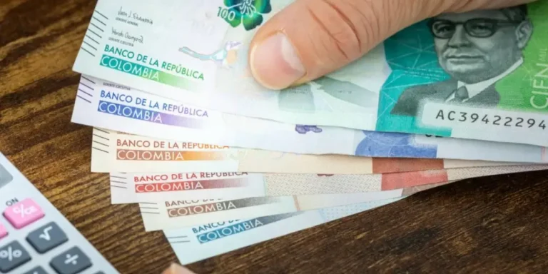 Lee más sobre el artículo Déficit fiscal en Colombia le toca el bolsillo: así se encarecen los créditos y sube el costo de vida